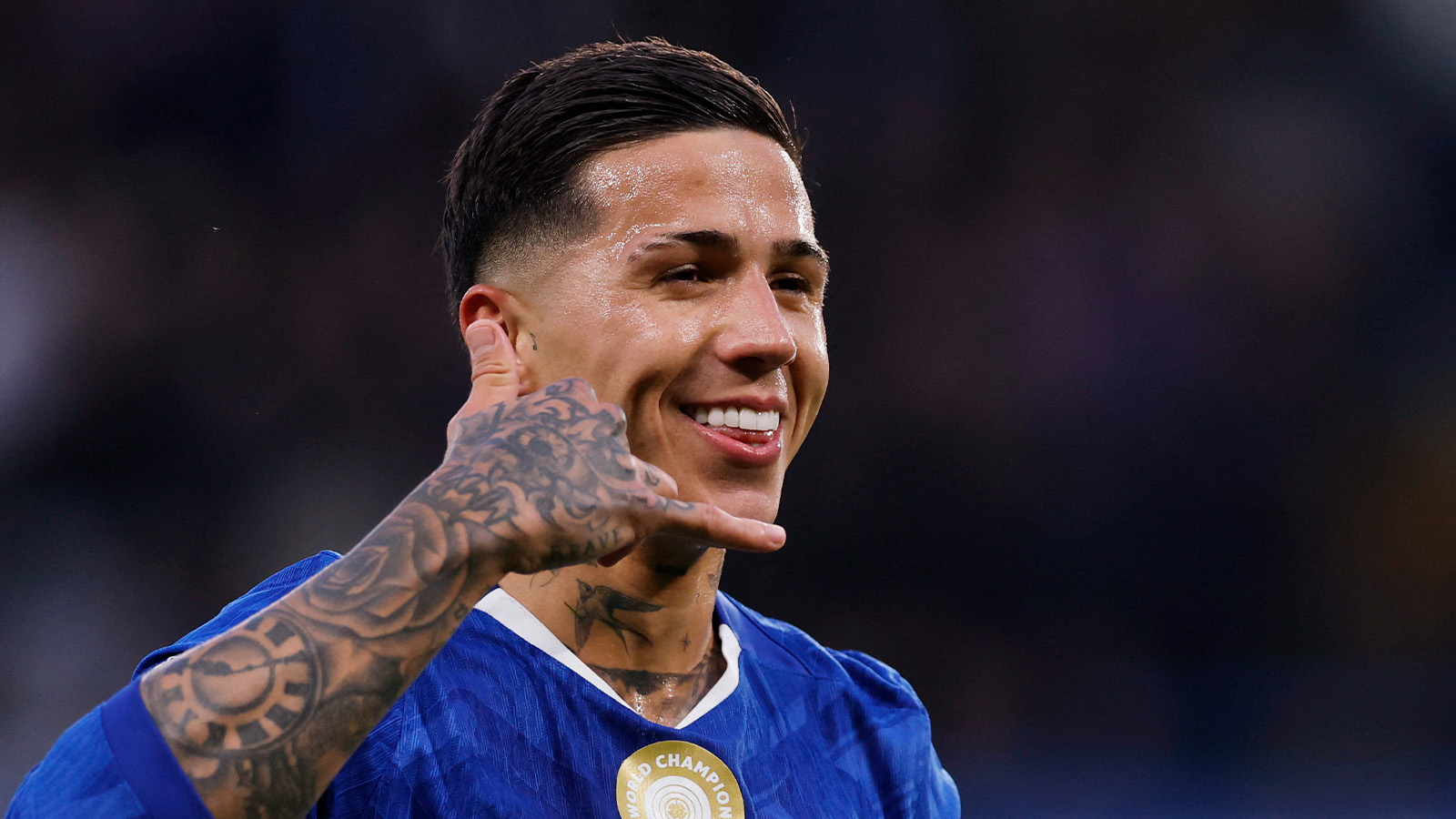 Fernandez presser för miljardflytt till Manchester City