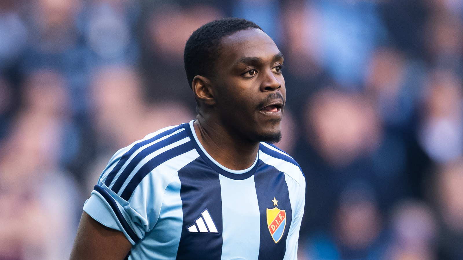 Asoro hoppas på mer speltid: ”Får se när dagen kommer”