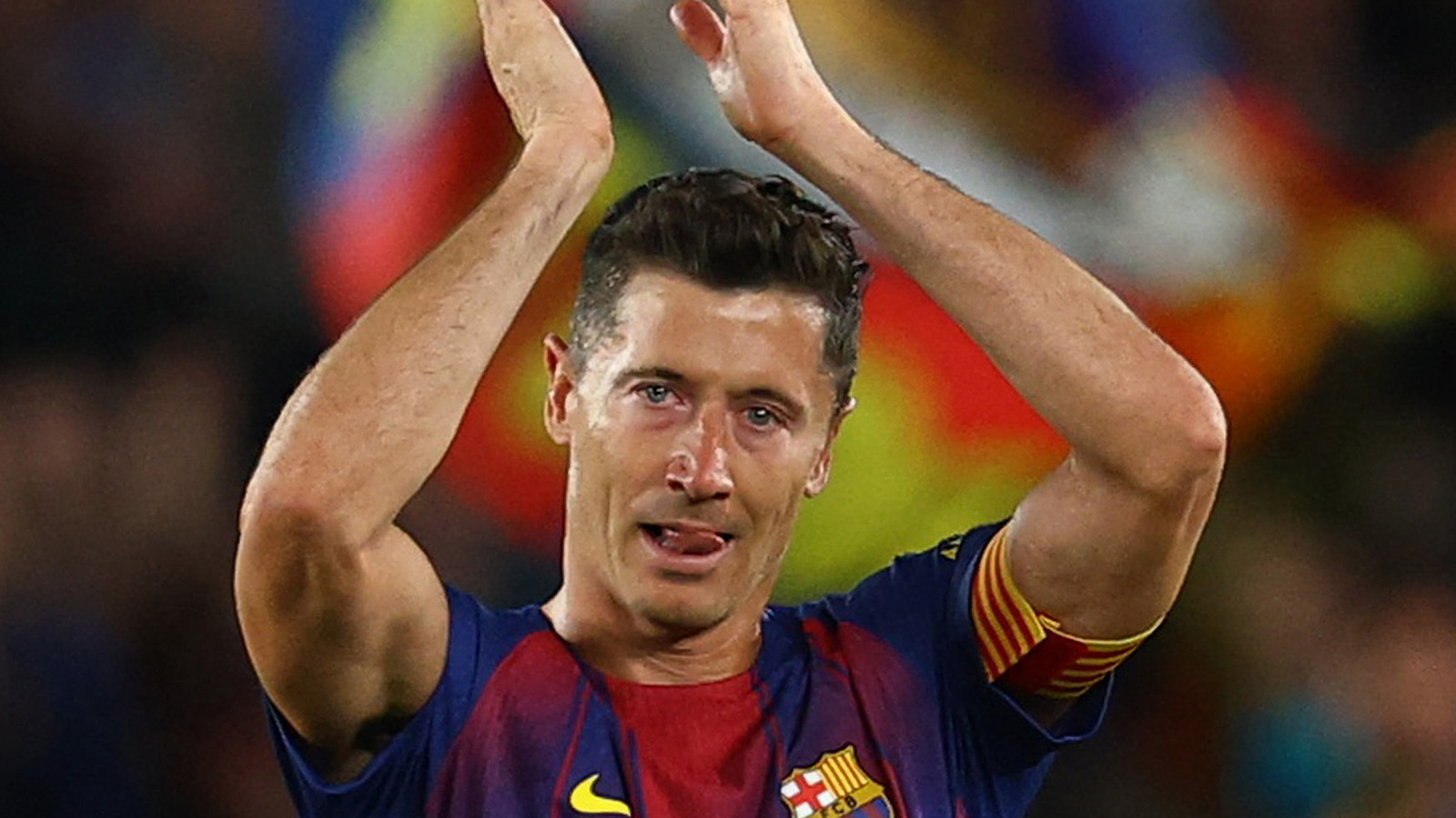 Lewandowski i tårar efter sista matchen på Camp Nou