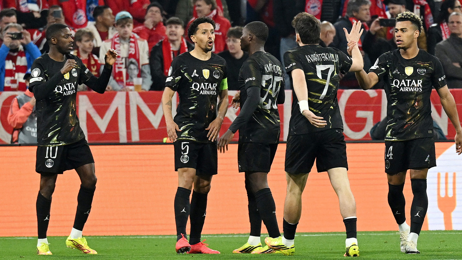 PSG ensamma på tronen – går om ärkerivalen