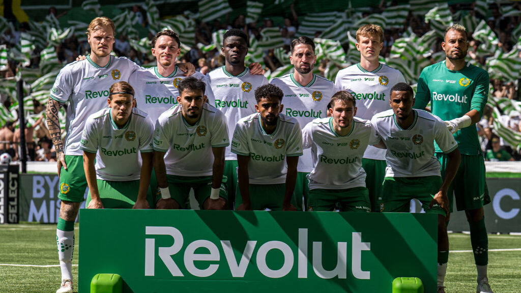 Hammarbys startelva poserar för en lagbild inför fotbollsmatchen i Allsvenskan mellan Hammarby och AIK den 24 maj 2026 i Stockholm.