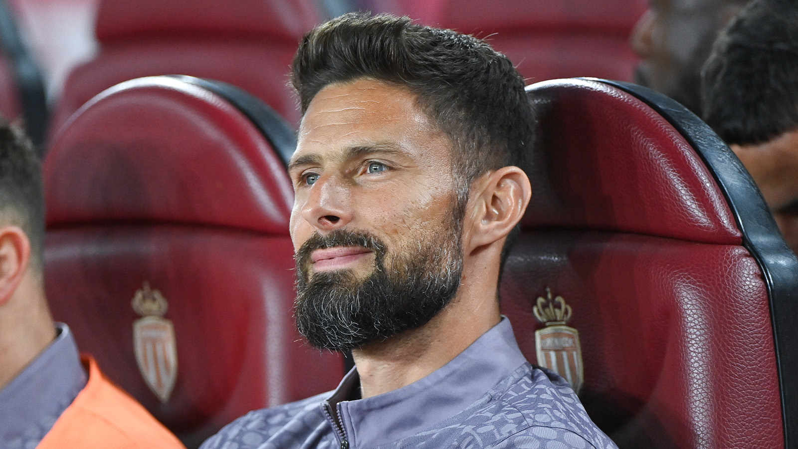Officiellt: Olivier Giroud, 39, förlänger med Lille