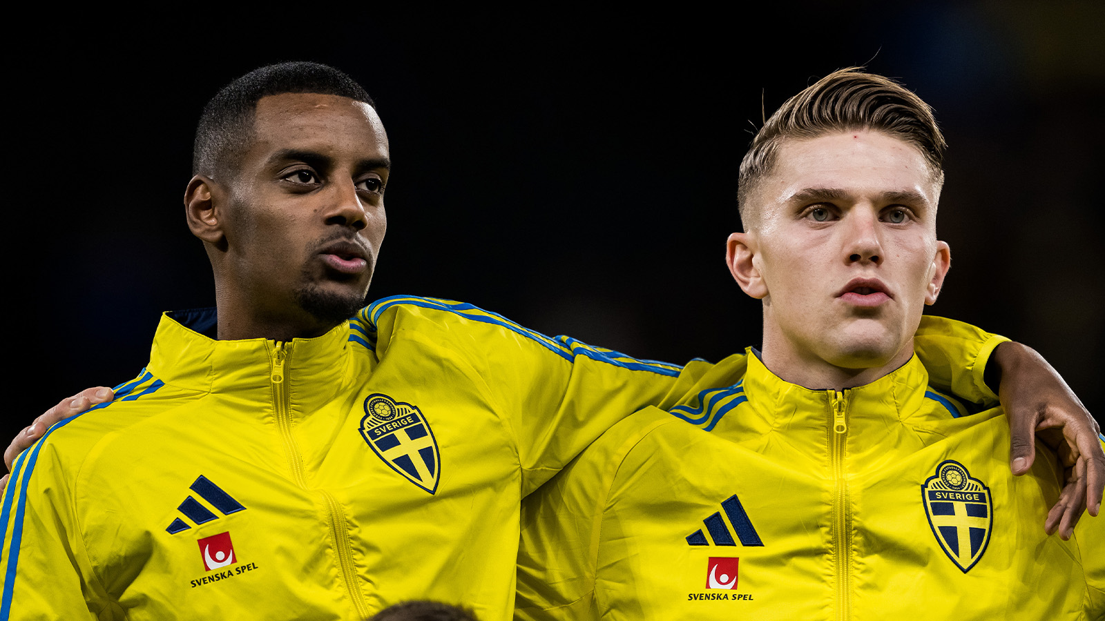JUST NU: Isak och Gyökeres startar mot Grekland