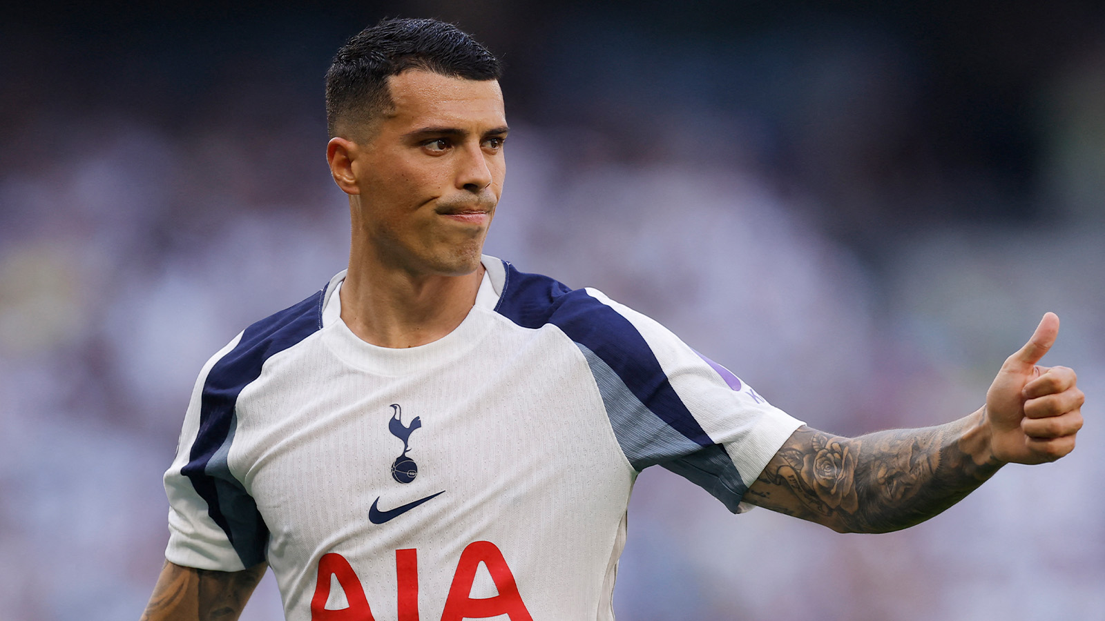 Officiellt: Tottenham förlänger med Porro