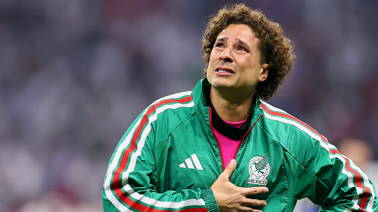 Guillermo Ochoa lägger handskarna på hyllan