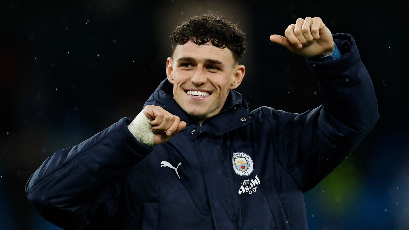 Officiellt: Phil Foden stannar i Manchester City