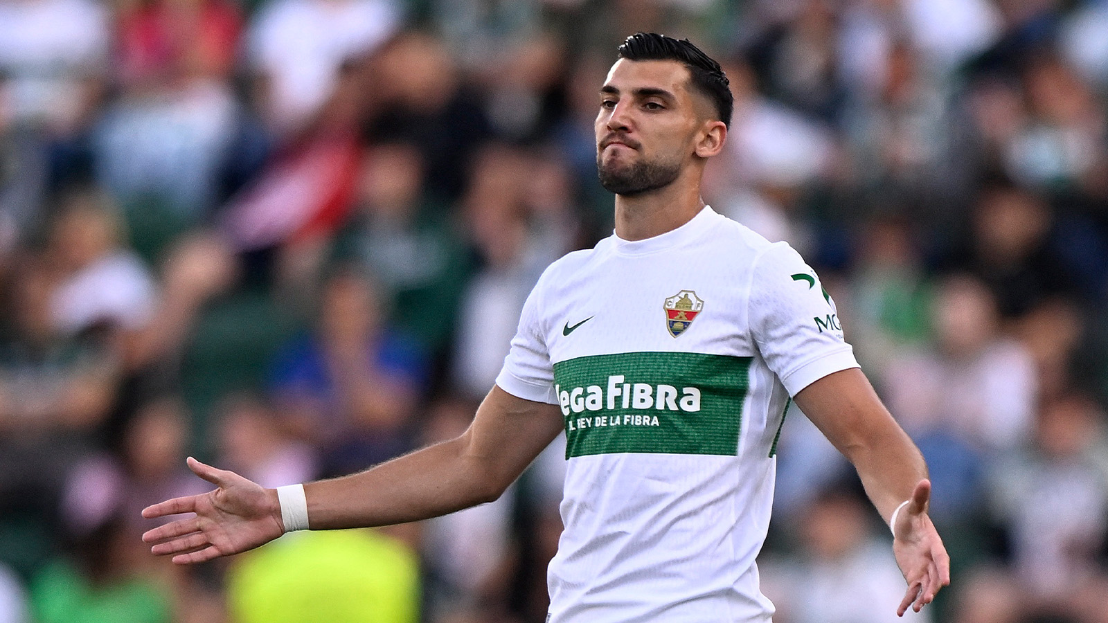 Dömd till fängelse – nu uppges Rafa Mir klar för Aris