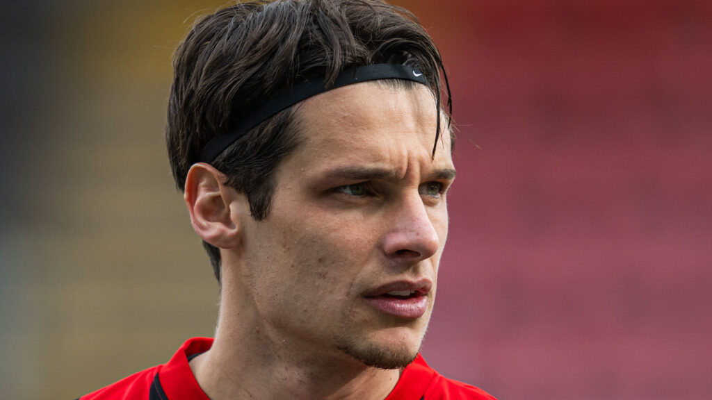 260426 Brommapojkarnas Kevin Ackermann inför fotbollsmatchen i Allsvenskan mellan Brommapojkarna och Västerås den 26 april 2026 i Stockholm.