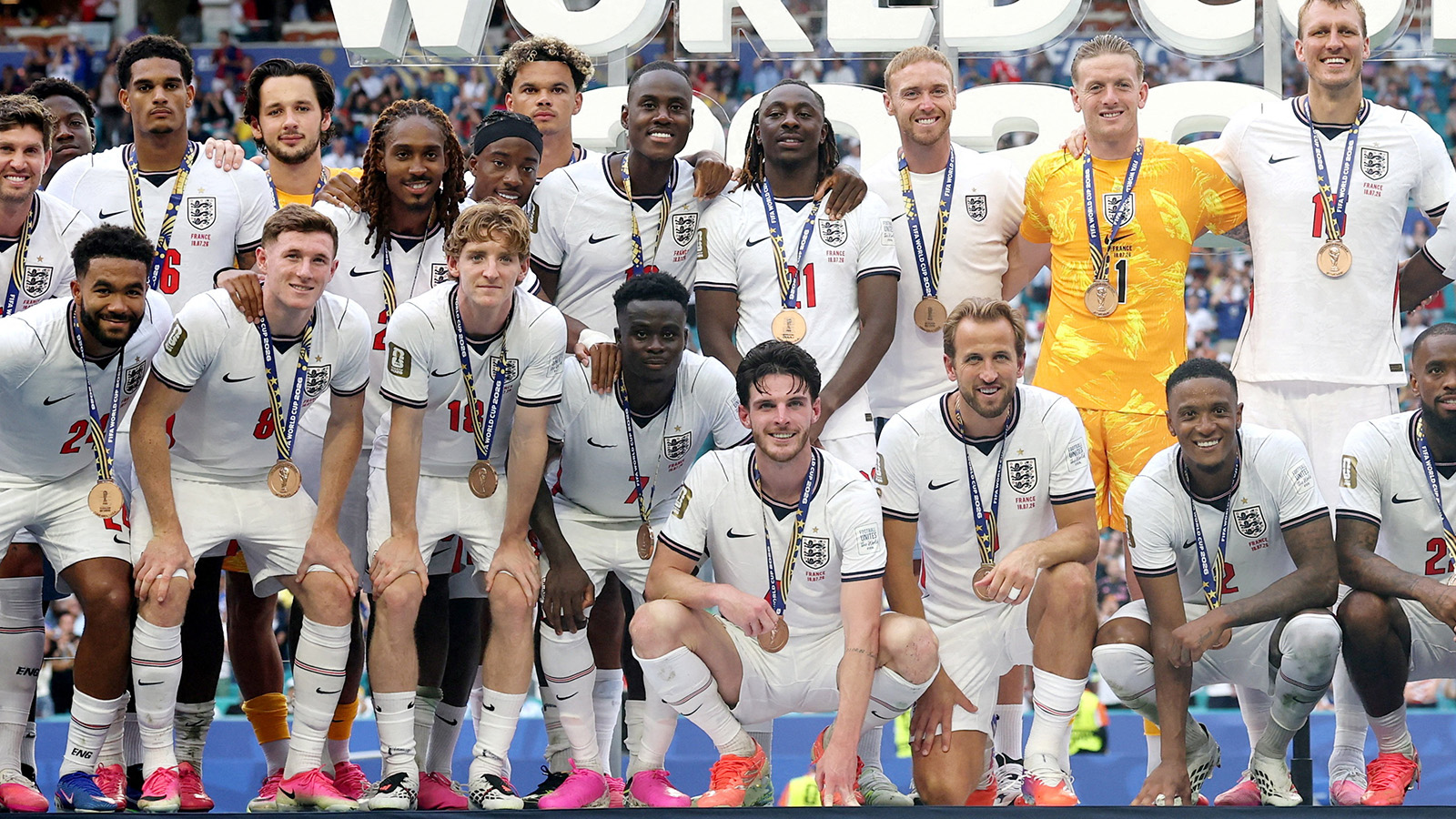 England knep bronsmedaljen – efter galen match