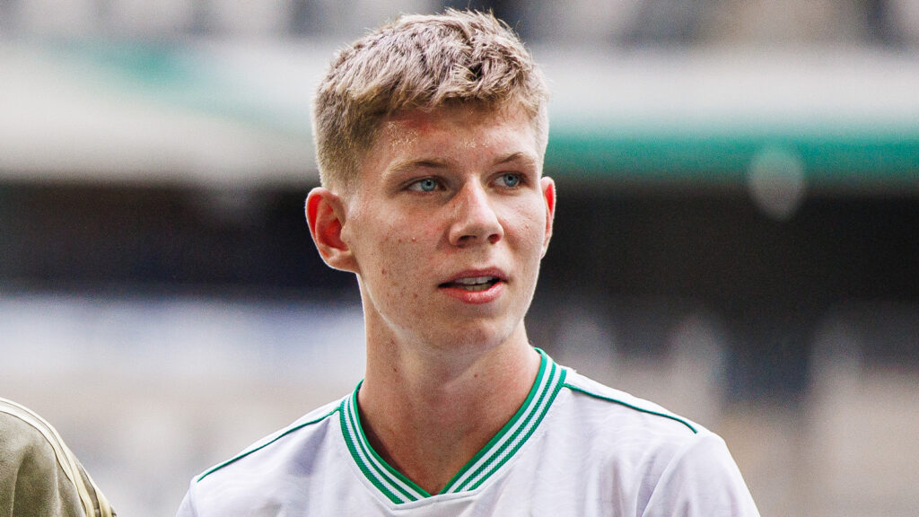 260719 Hammarbys målvakt Elton Fischerström Opancar och Björn Hedlöf efter fotbollsmatchen i Allsvenskan mellan Hammarby och Degerfors den 19 juli 2026 i Stockholm.