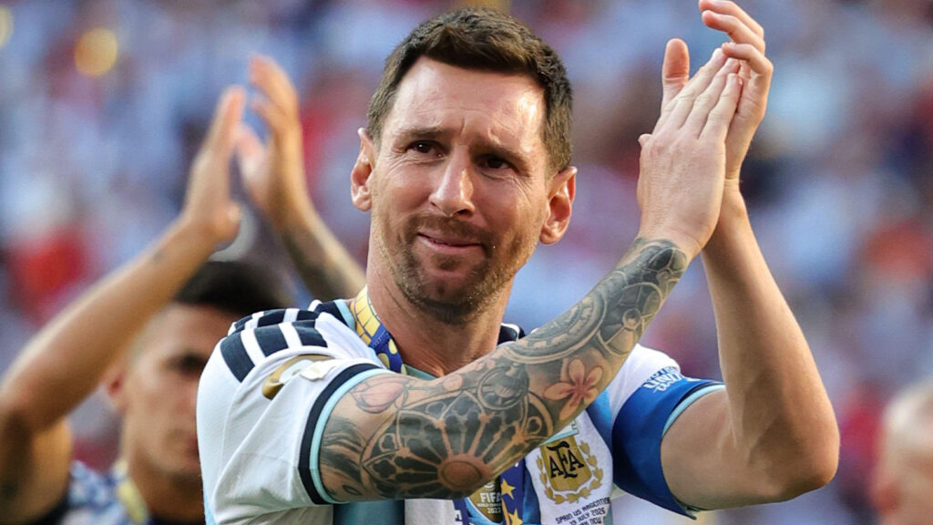 East Rutherford, New Jersey, USA, den 19 juli 2026. Argentinas anfallare Lionel Messi (10) reagerar efter förlusten sedan han tagit emot silvermedaljen efter VM-finalen i fotboll 2026 mellan Spanien och Argentina på MetLife Stadium i East Rutherford, New Jersey.
Foto: Cal Sport Media via AP Images.