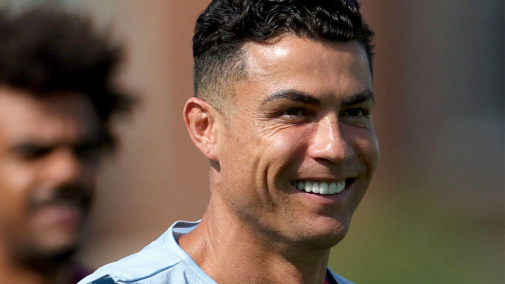 **Cristiano Ronaldo under Portugals träningspass inför åttondelsfinalen mot Spanien i fotbolls-VM 2026 i Dallas, USA, den 5 juli 2026.**