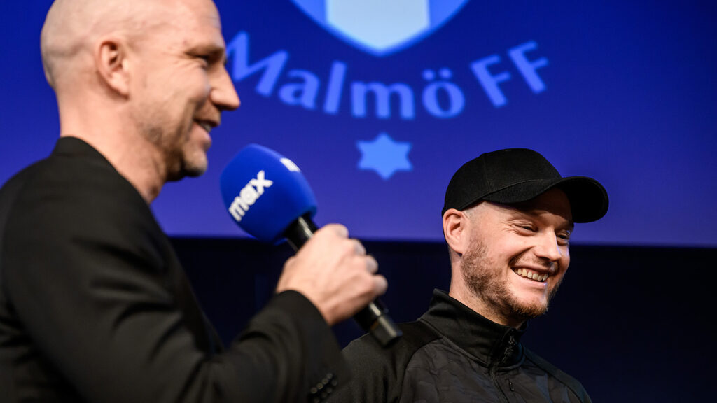 250317 Malmö FFs tränare Henrik Rydström och Hammarbys tränare Kim Hellberg under fotbollsallsvenskans upptaktsträff den 17 mars 2025 i Stockholm.
