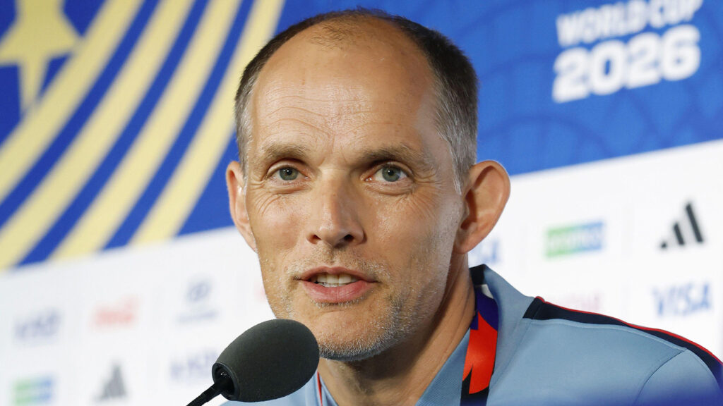 Englands förbundskapten Thomas Tuchel talar vid en presskonferens på Atlanta Stadium i Atlanta den 14 juli 2026, dagen före VM-semifinalen i fotboll mot Argentina. (Kyodo) ==Kyodo Photo via Credit: Newscom/Alamy Live News.