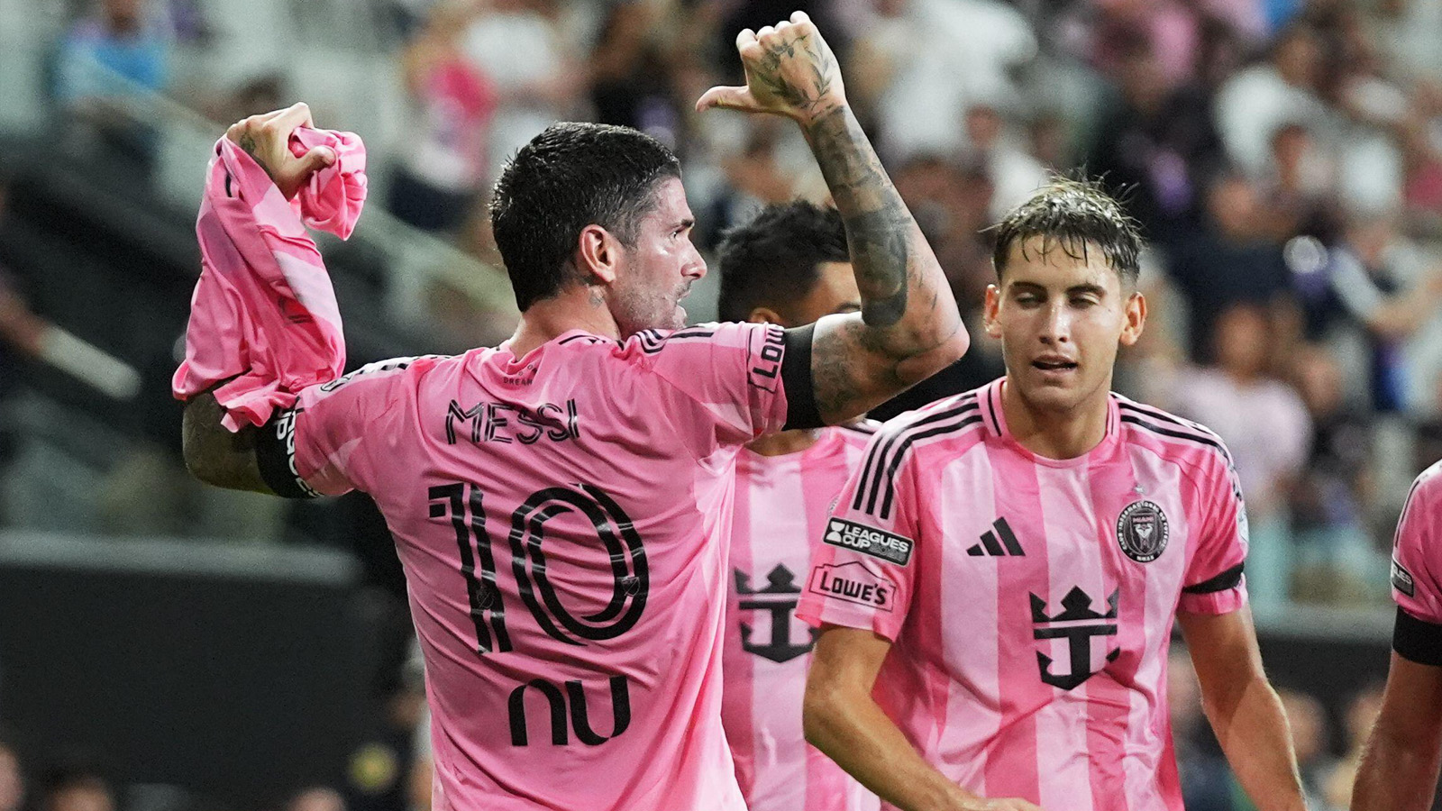 De Pauls fina gest: Hyllade Messi efter tragedin