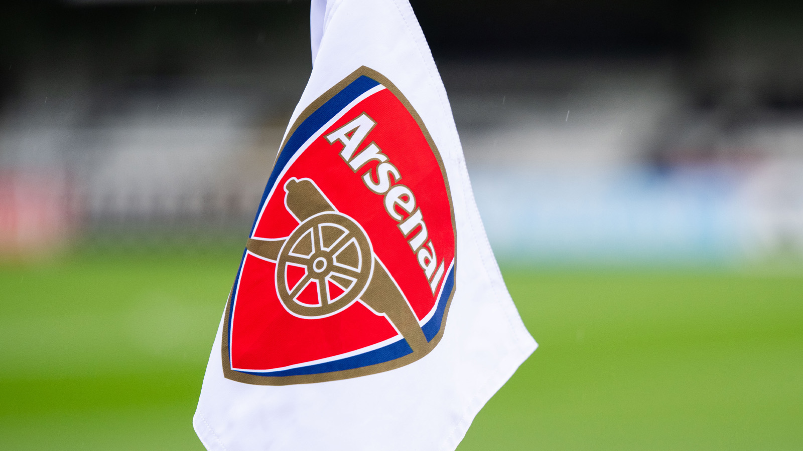 Klart: Arsenal värvar talang – Bernard presenterad