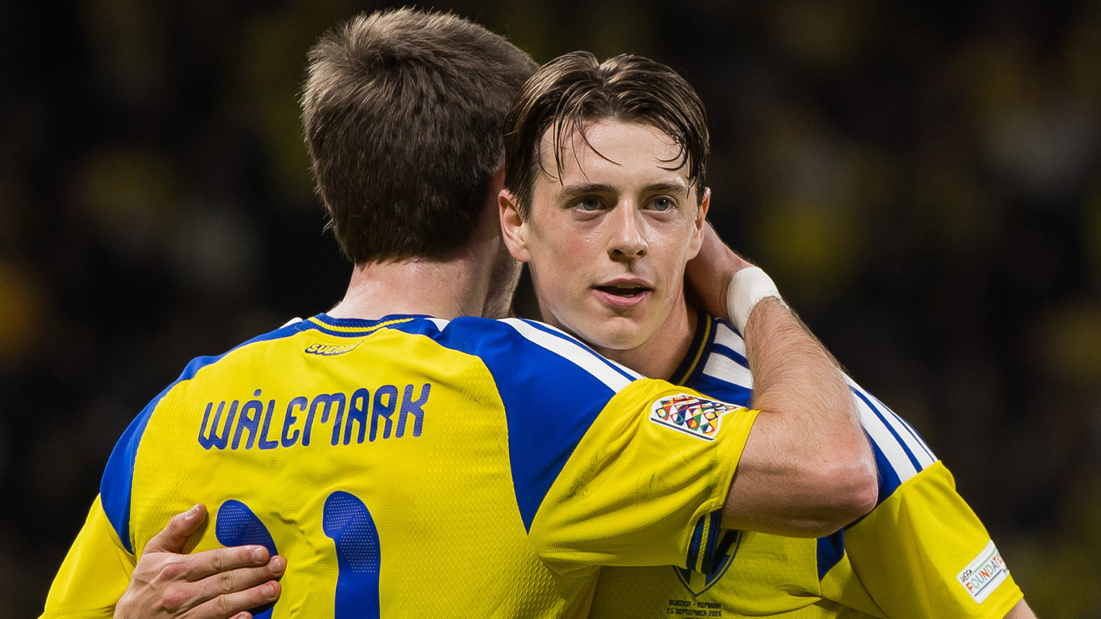 Sjukdomskaoset växer: Ytterligare två namn på Blågults lista